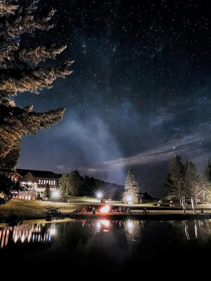 Hôtel et centre de villégiature du lac Carling Grenville-Sur-La-Rouge Exterior foto